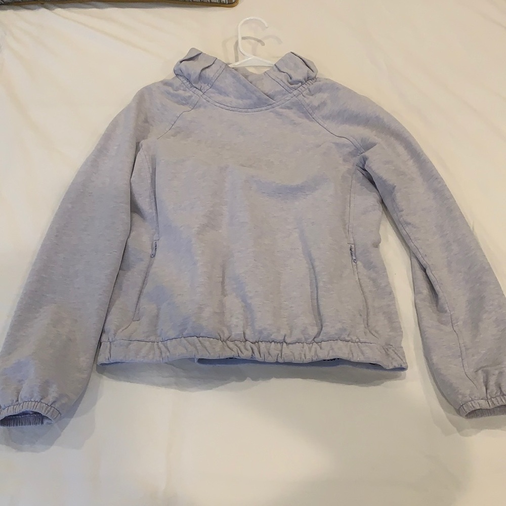 xx LULULEMON SWEATSHIRT- PULLOVER xx